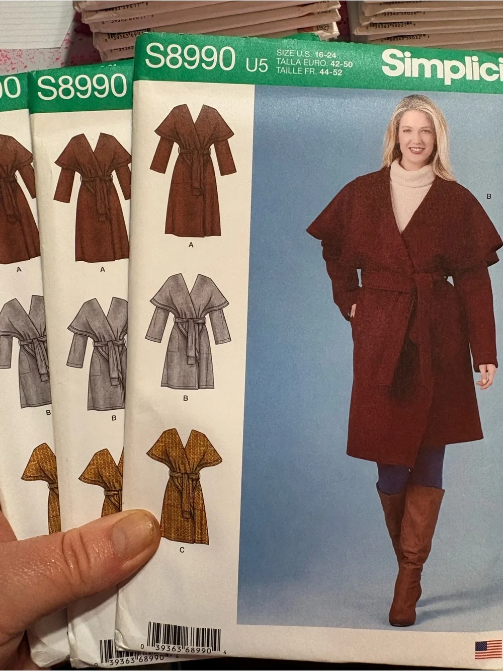 BN UNCUT 8990 U5 PLUS COAT SEWING PATTERNS